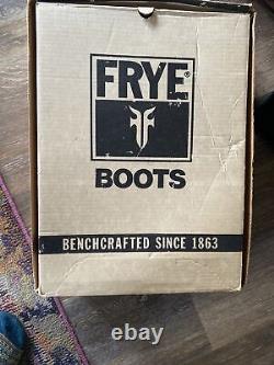 Bottes vintage pour femmes FRYE des années 1970, taille 8 B, fabriquées aux États-Unis dans une boîte, couleur porto.
