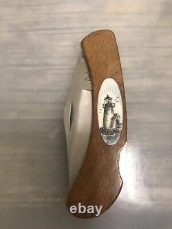Couteau pliant neuf, fabriqué aux États-Unis, gravé à la main et orné de scrimshaw avec du bois de koa